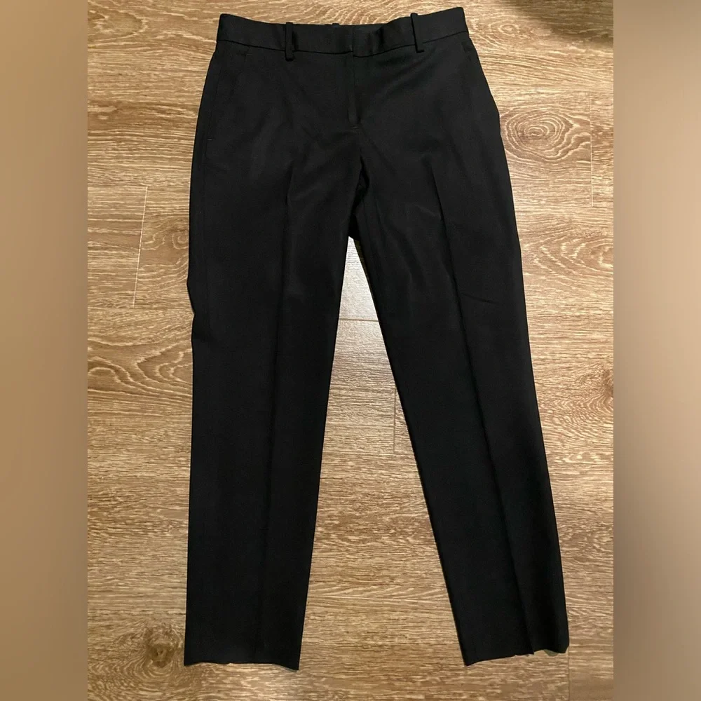 Theory Treeca 2 Good Wool Crop Suit Trousers: Size 0 Mid-Rise straight leg - Picture 2 of 5